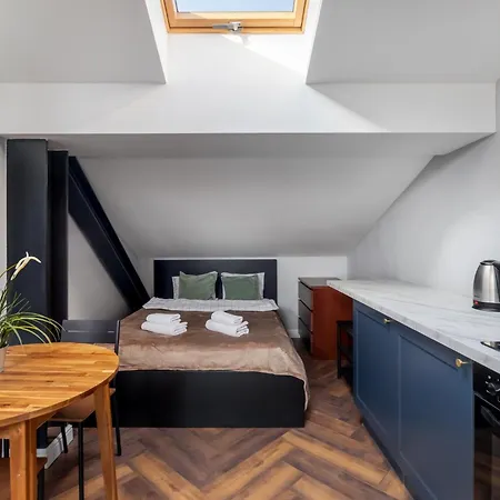 Close-golden Warsaw&marcinkowskiego Апартаменты