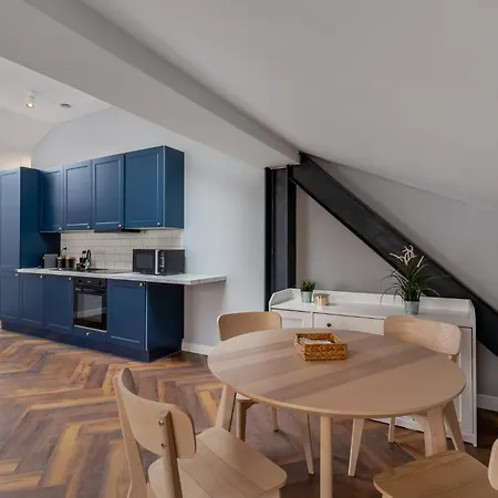 Golden Warsaw&marcinkowskiego Warsaw