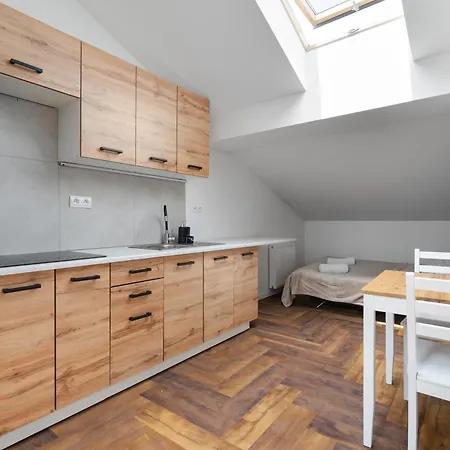 Golden Warsaw&marcinkowskiego *